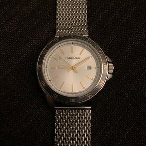 Tourneru watch